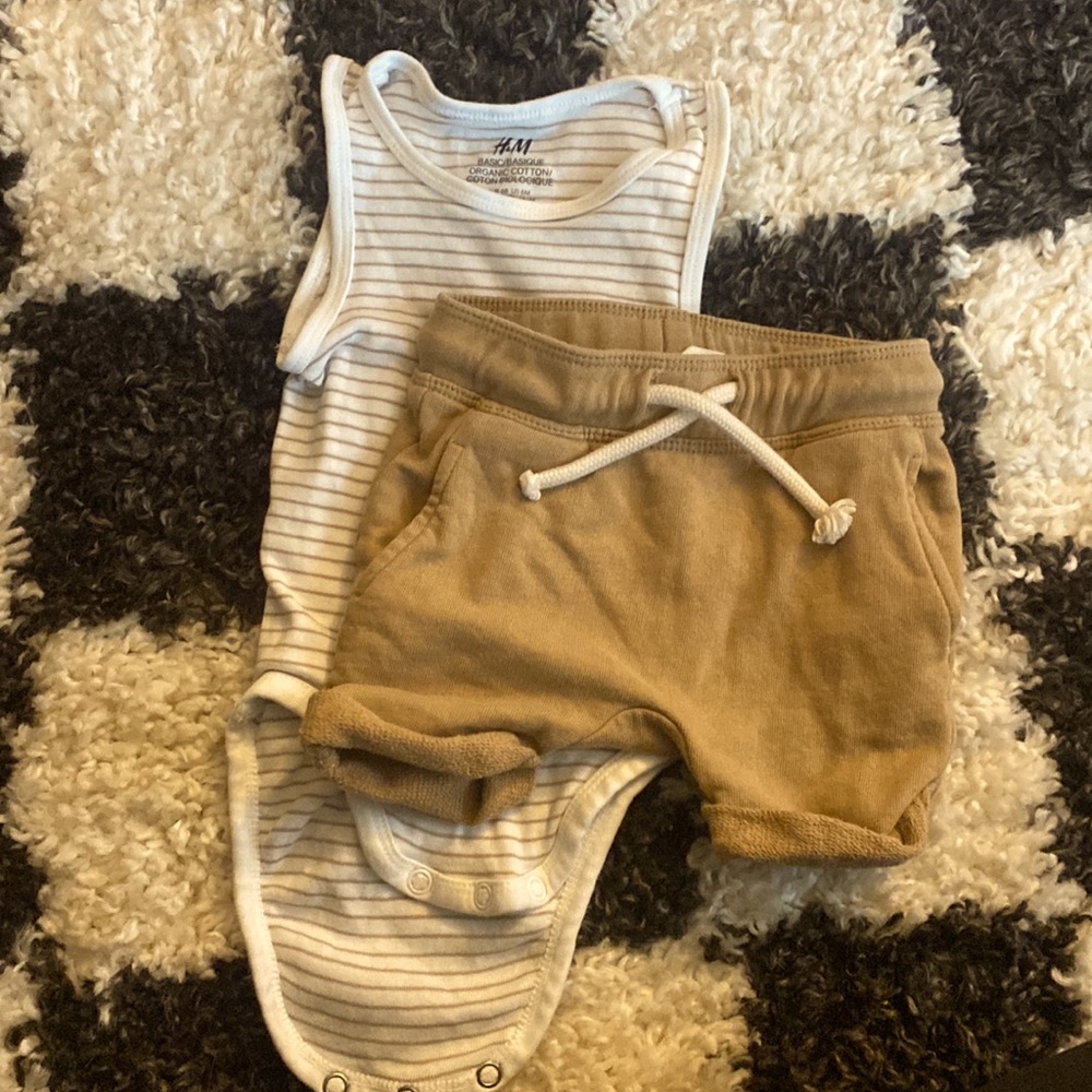 H&M baby tank and shorts